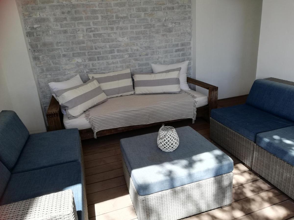 Mountain & Sea Apartments Комметьї Екстер'єр фото