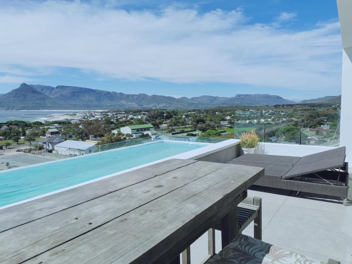 Mountain & Sea Apartments Комметьї Екстер'єр фото